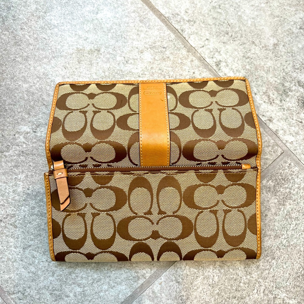 Coach wallet - Picture 3 of 3